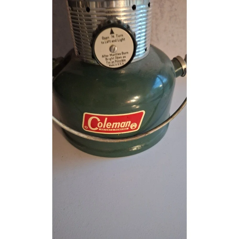VINTAGE COLEMAN 220F DOUBLE MANTLE LANTERN GREEN FOR PARTS OR REPAIR USA